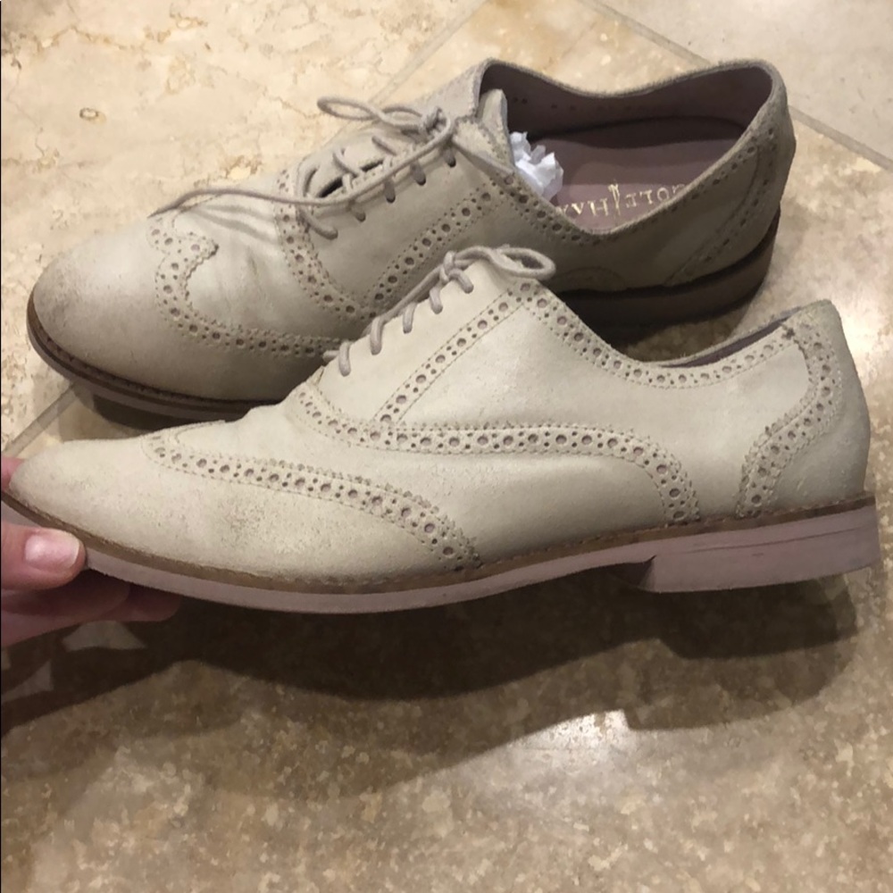 Creme & Pink Cole Haan Oxford Wing Tip Loafer 🌸
